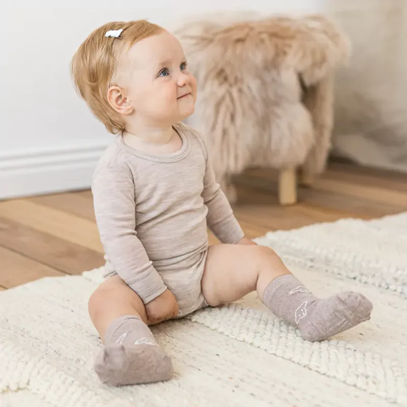 Ullbody Lys Beige Lillelam 