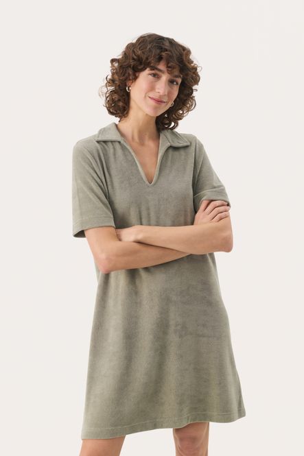 Hovedbilde Rositta Dress Vetiver Part Two