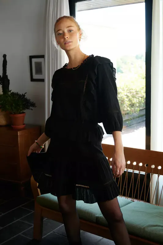 Lucca Skirt Black Noella